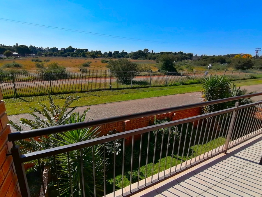 2 Bedroom Property for Sale in Vredenhof Sh Free State